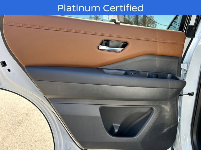 Certified 2025 Nissan Pathfinder Platinum AWD/4WD image 22