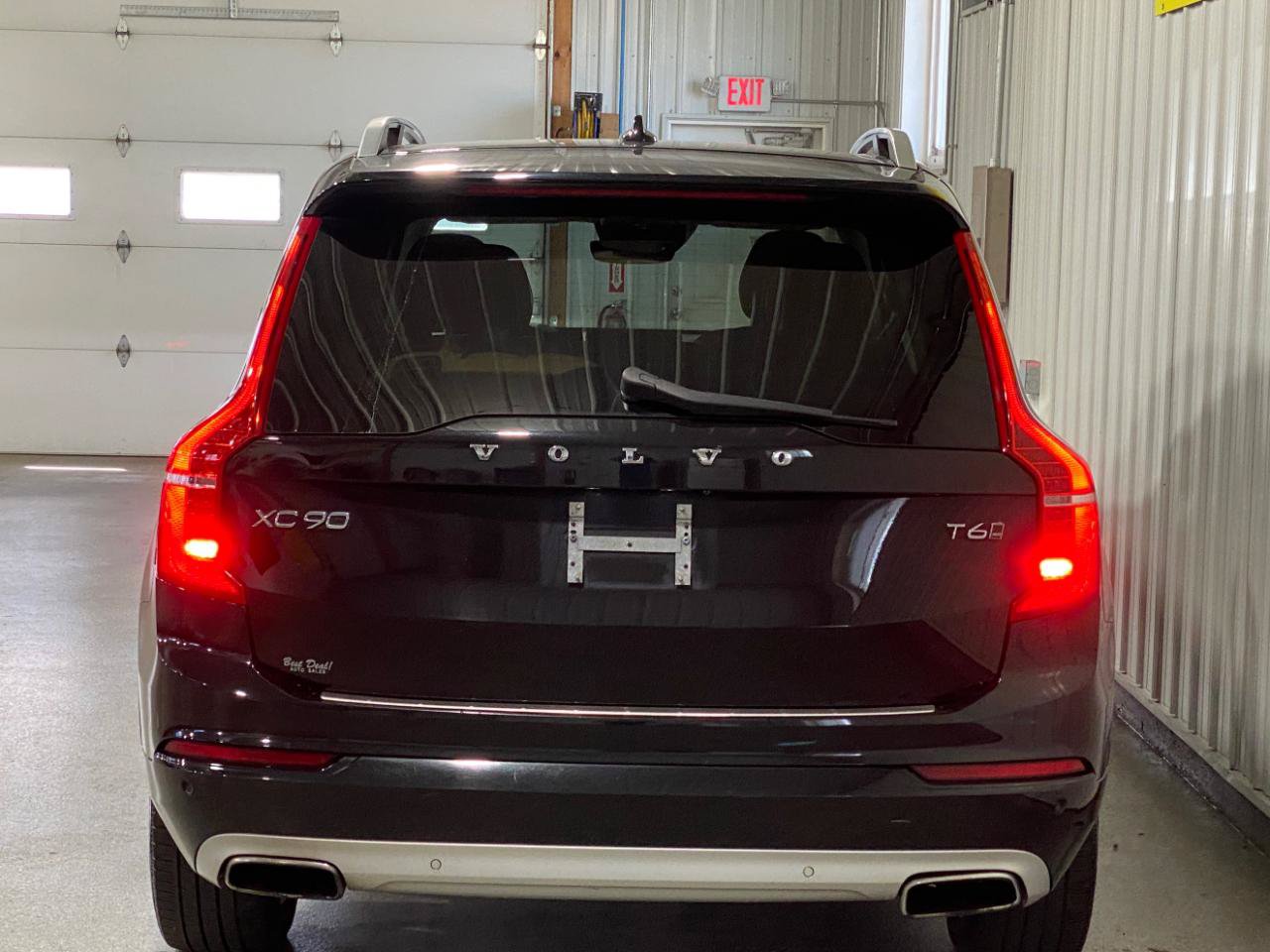 Used 2016 Volvo XC90 T6 Momentum w/ Protection Package Plus AWD/4WD image 4