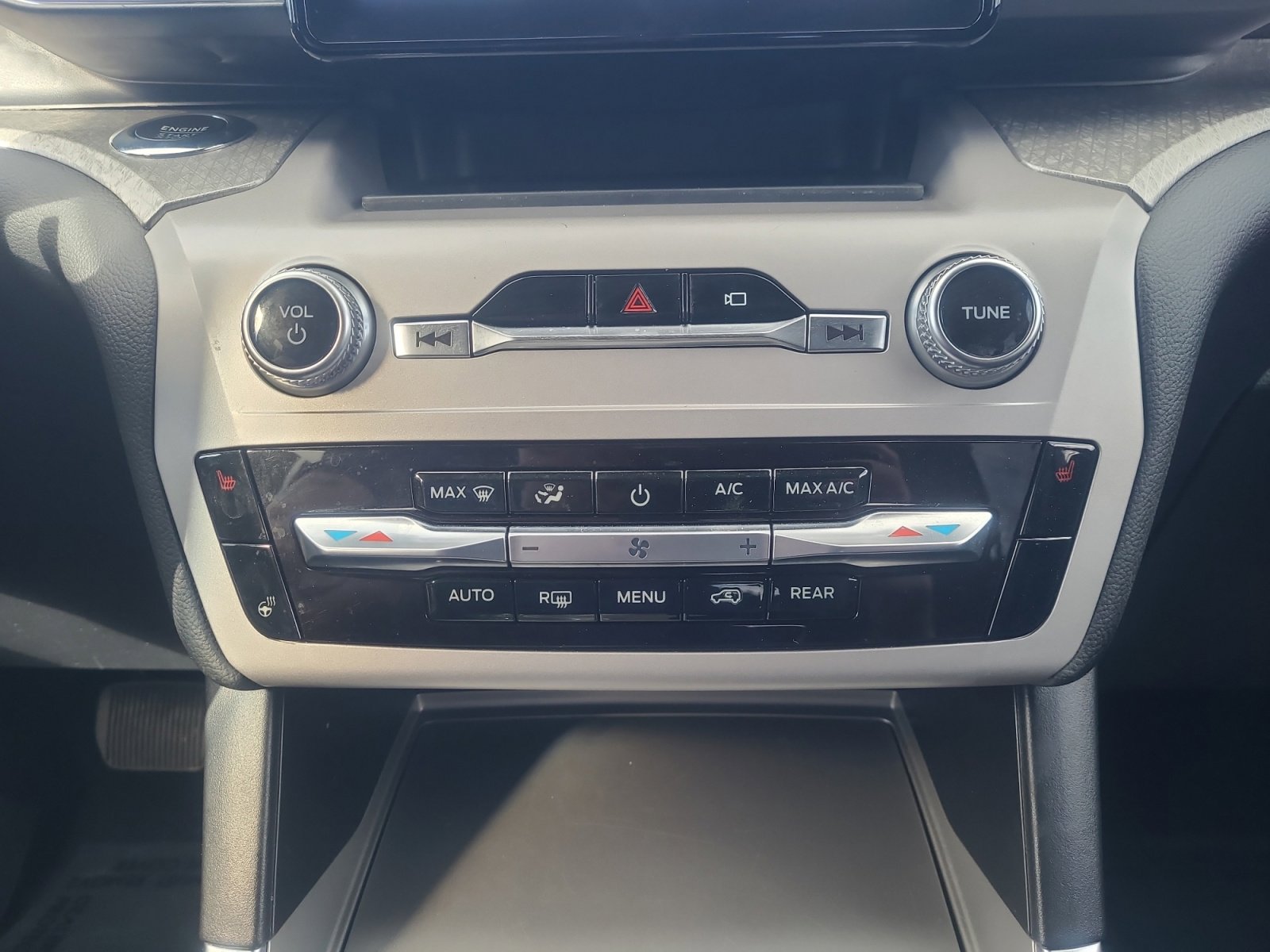 Used 2023 Ford Explorer Timberline w/ Timberline Technology Package image 30