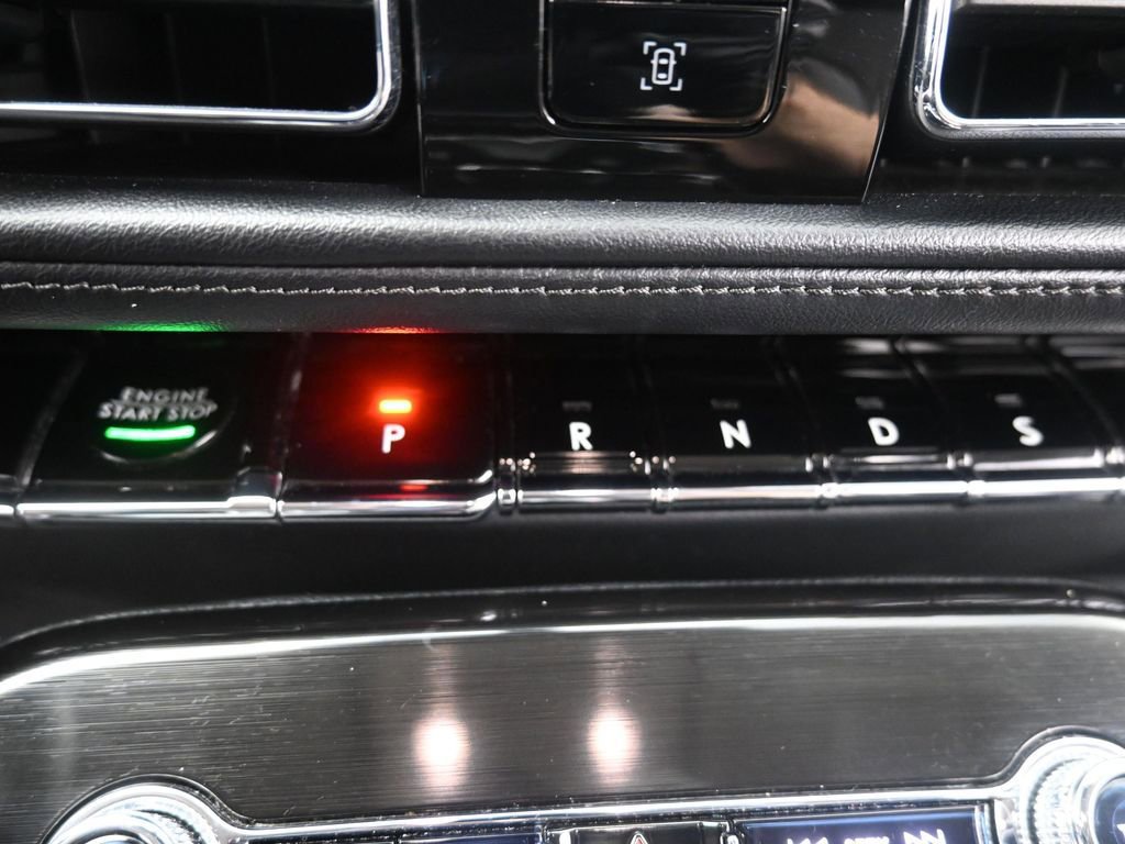 Used 2022 Lincoln Nautilus AWD w/ Premium Package image 18