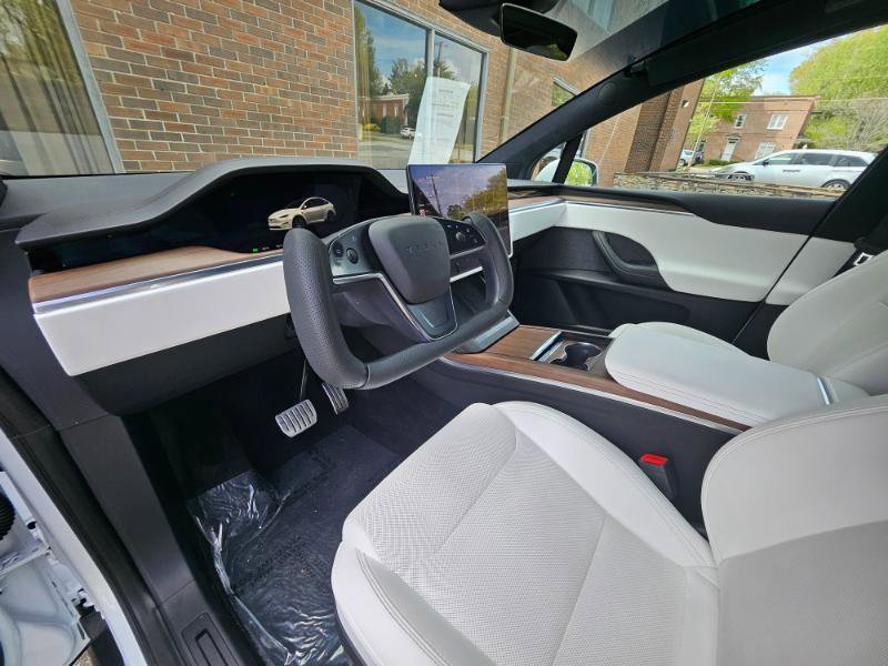 Used 2023 Tesla Model X AWD/4WD image 37