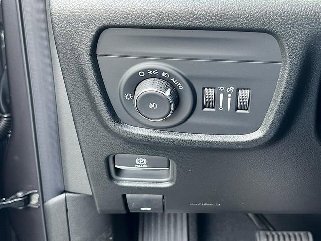 New 2025 Jeep Grand Cherokee L Limited w/ Luxury Tech Group II image 21