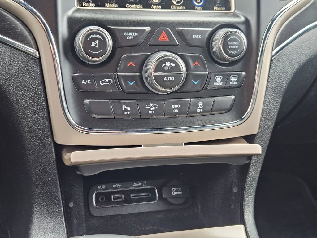 Used 2015 Jeep Grand Cherokee Limited w/ Luxury Group II image 21