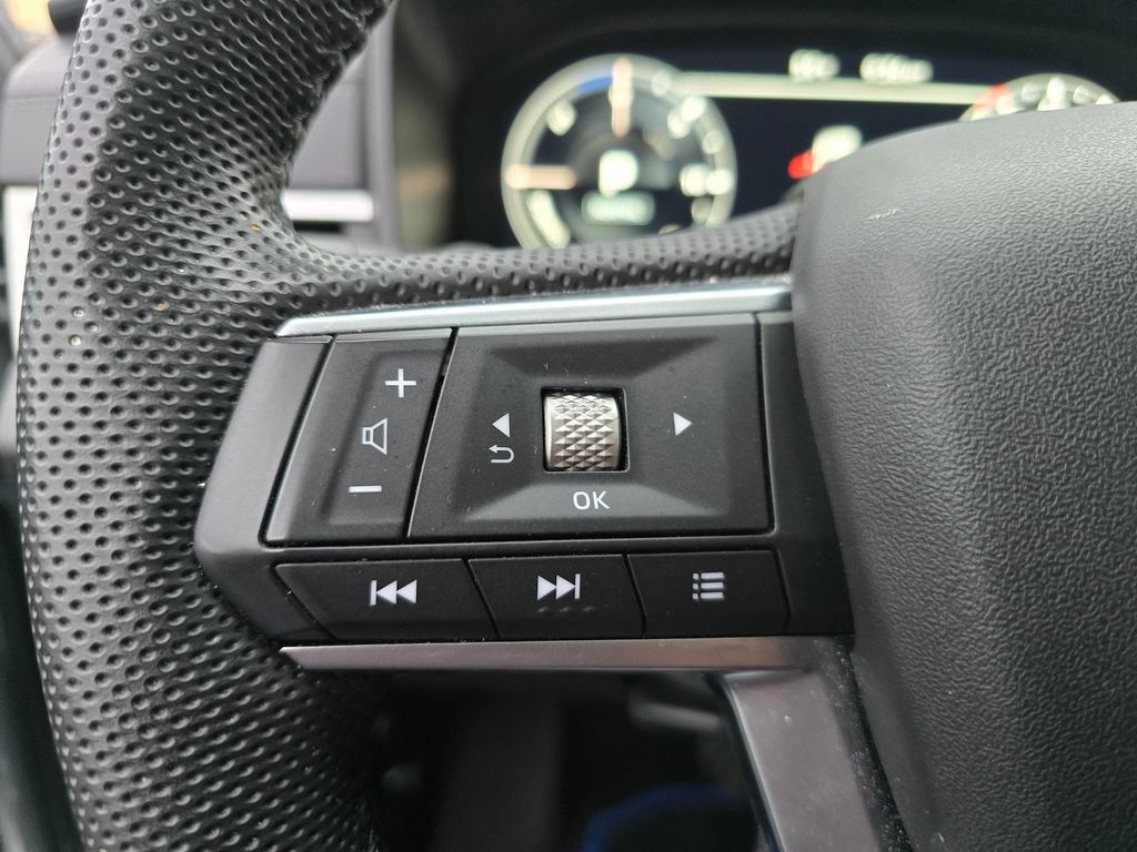 Used 2023 Mitsubishi Outlander 4WD Plug-In Hybrid image 21