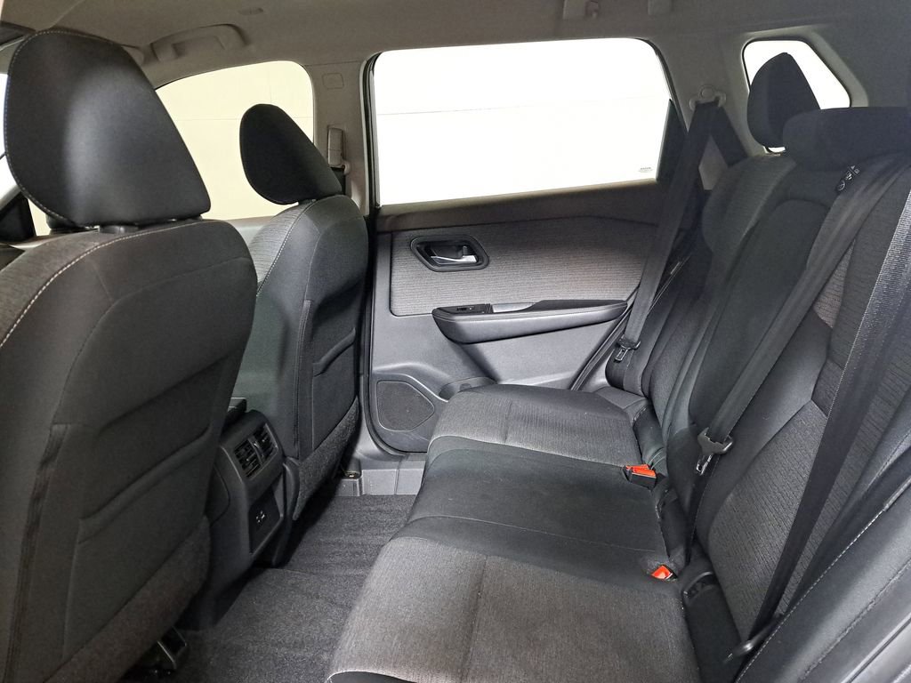 Used 2022 Nissan Rogue SV image 23