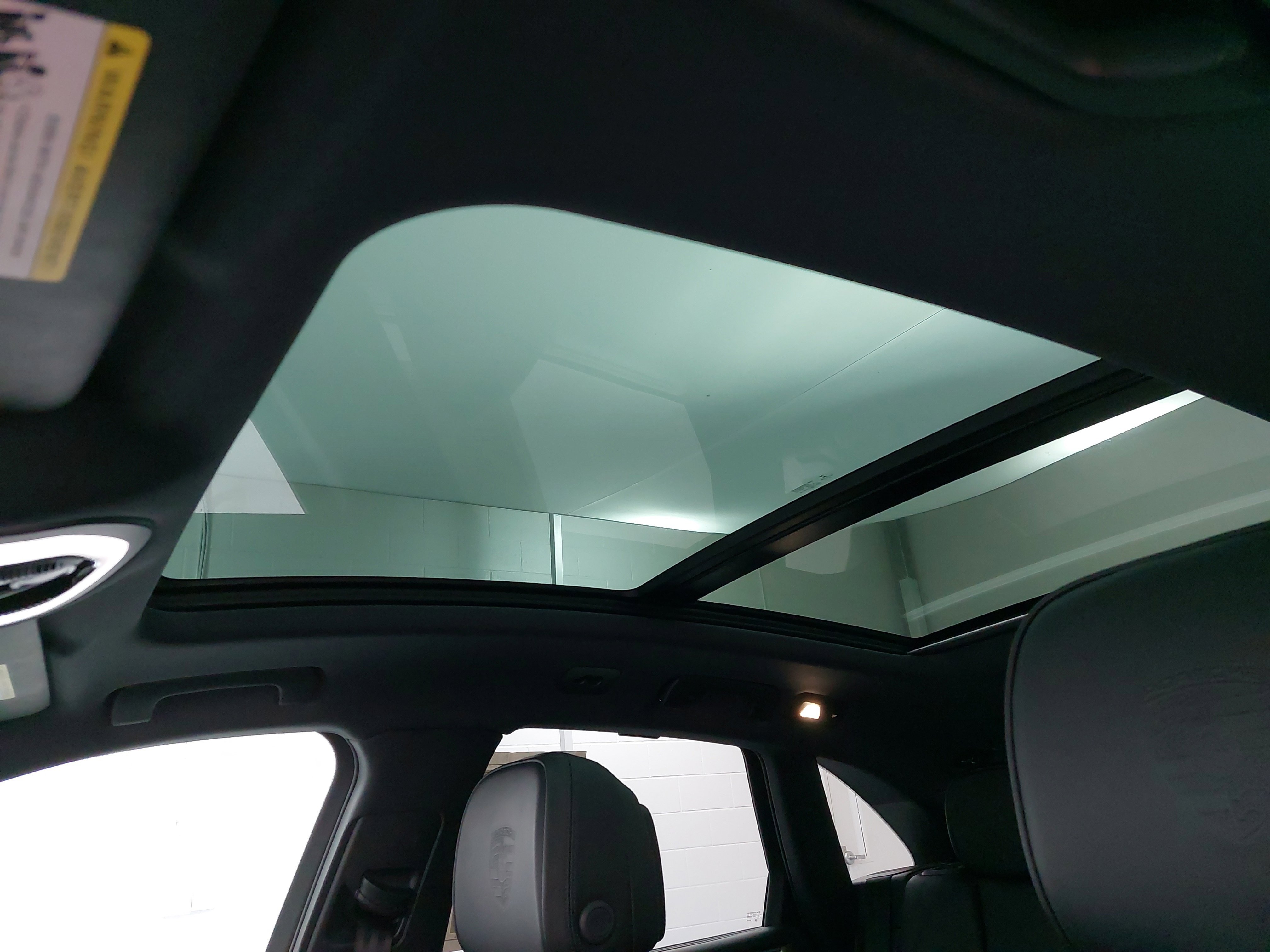 Used 2023 Porsche Macan image 31