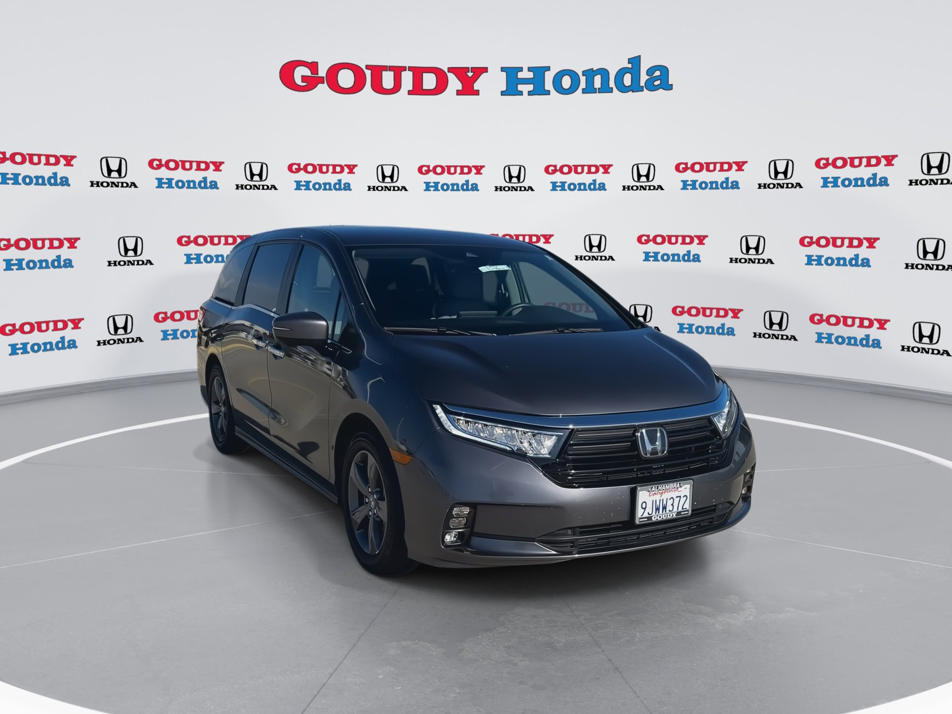 Certified 2024 Honda Odyssey EX image 3