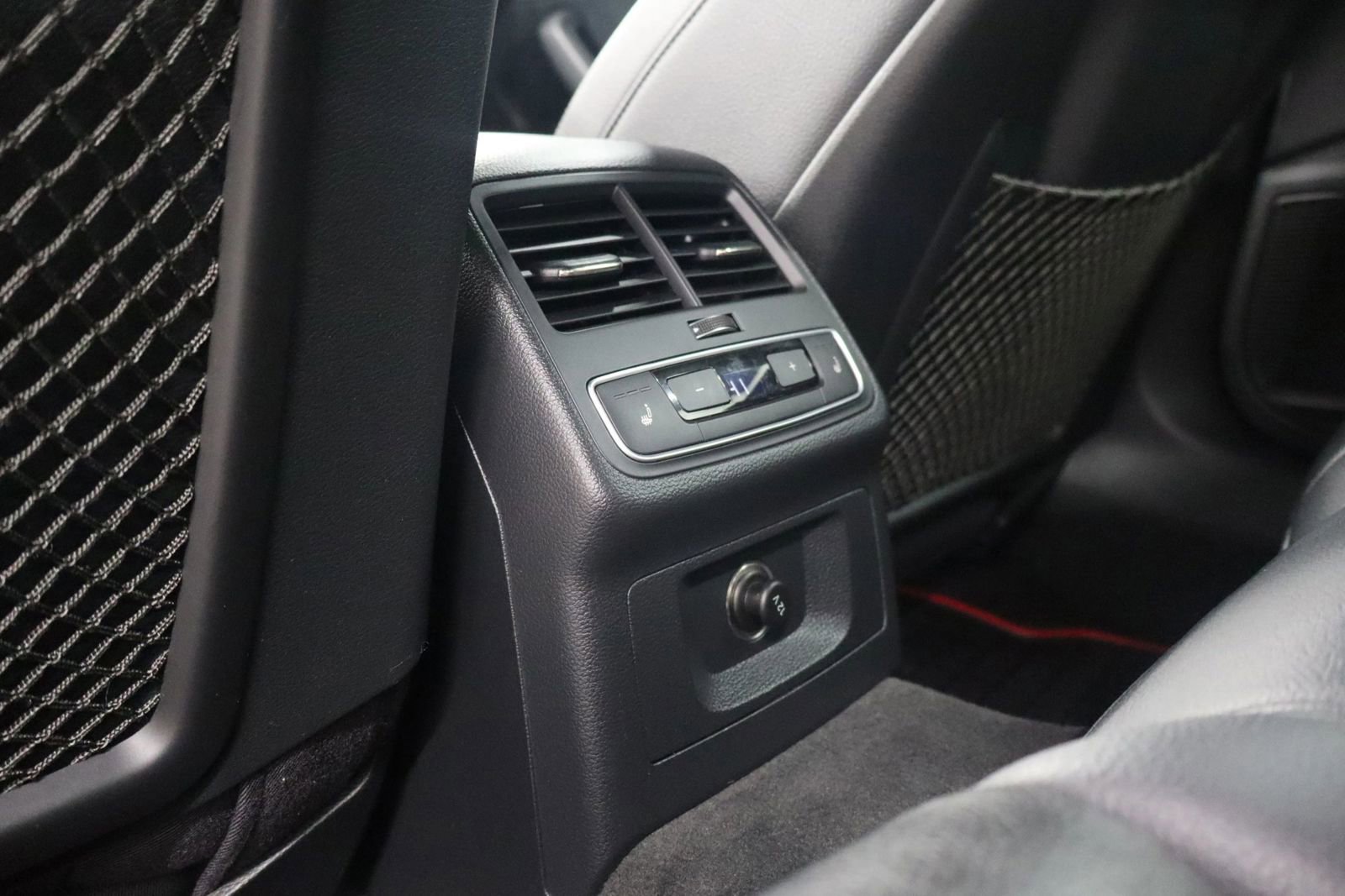 Used 2017 Audi A4 2.0T Premium Plus image 14