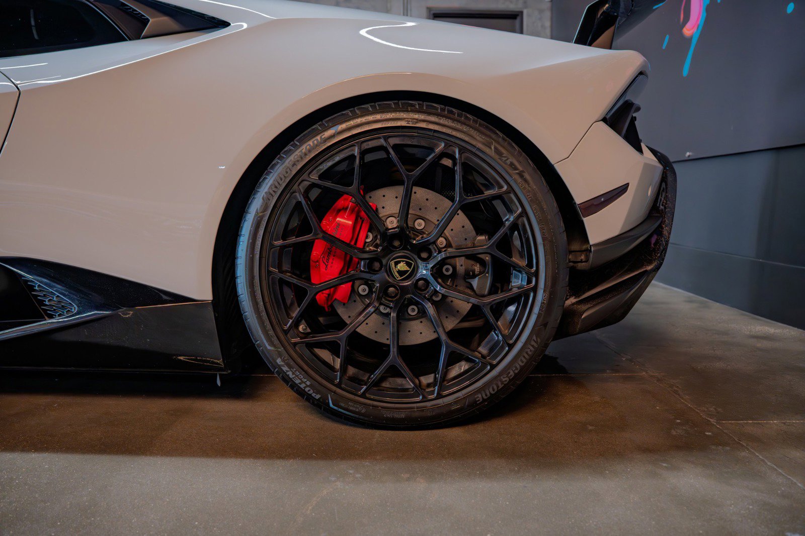 Used 2018 Lamborghini Huracan Performante image 22