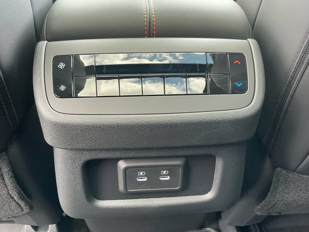 New 2026 Nissan Pathfinder Rock Creek AWD/4WD image 32