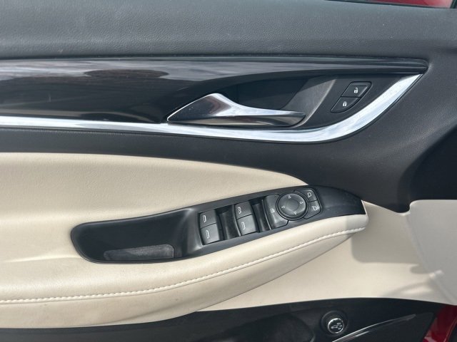 Used 2023 Buick Enclave Essence image 10