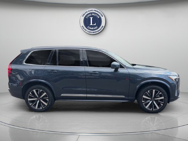 Used 2025 Volvo XC90 B5 Core AWD/4WD image 9