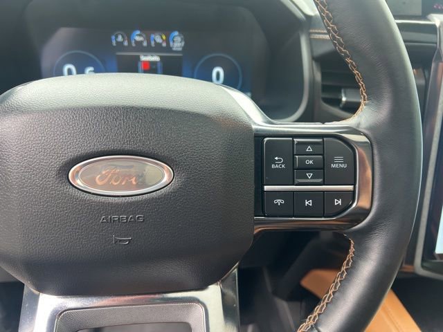 Used 2024 Ford Expedition Platinum image 31