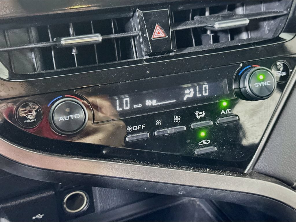 Used 2023 Toyota Camry SE FWD image 26