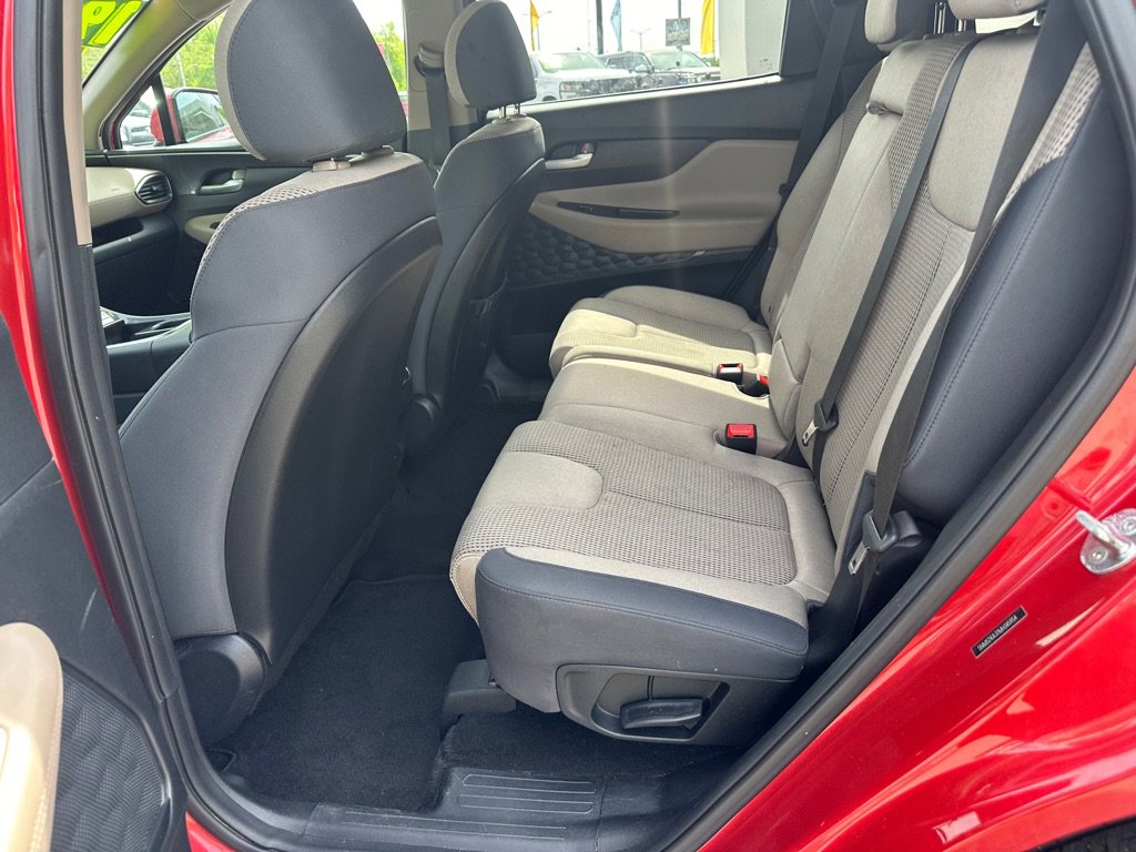 Used 2021 Hyundai Santa Fe SEL image 16
