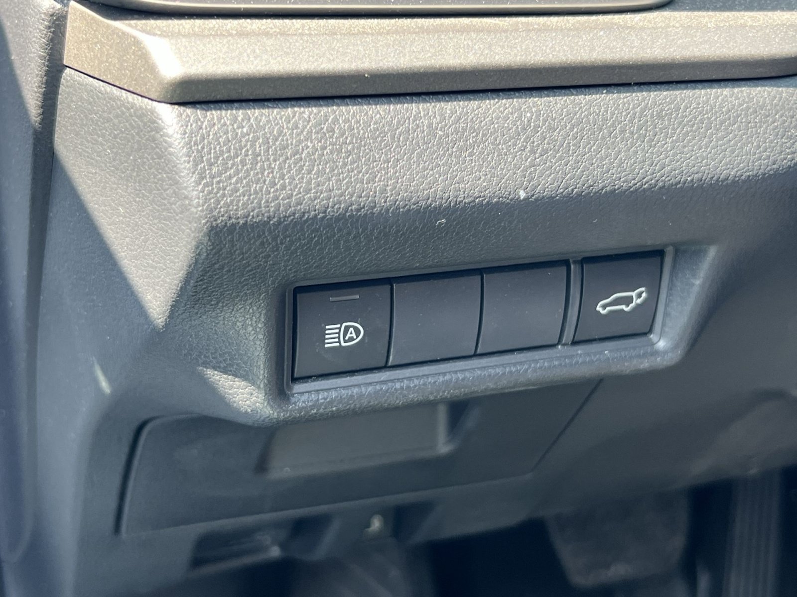 Used 2025 Toyota Grand Highlander AWD image 27