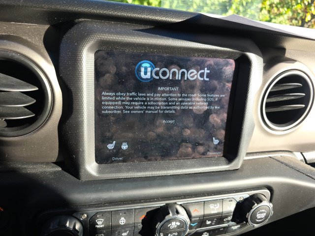 Used 2021 Jeep Wrangler Unlimited Sport w/ Sun And Sound Package AWD/4WD image 7