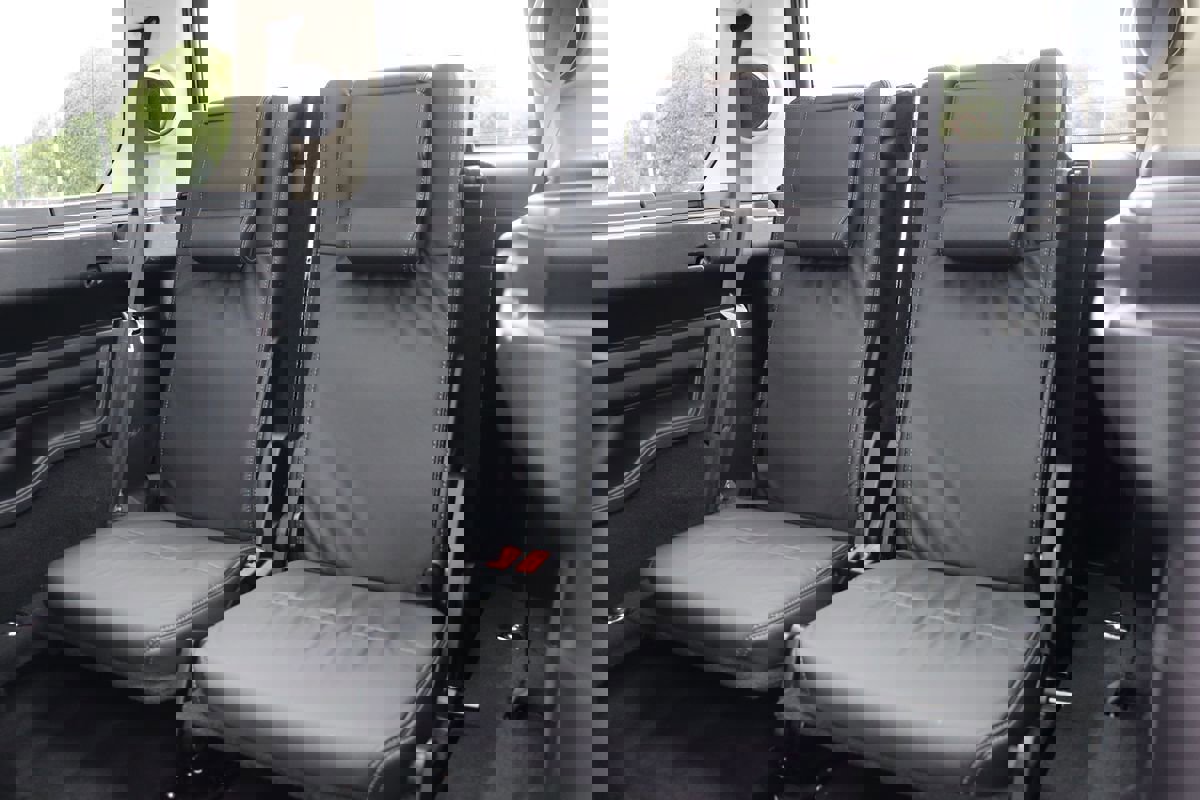 Used 2016 Land Rover LR4 HSE LUX image 41