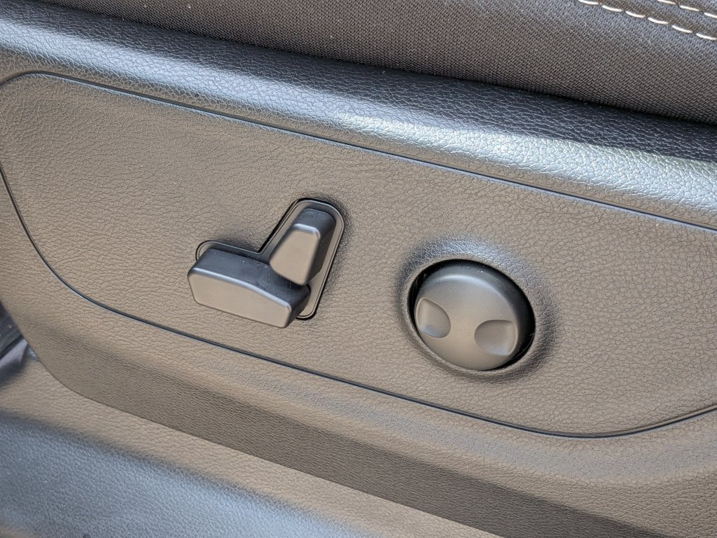New 2026 RAM 1500 Big Horn AWD/4WD image 20