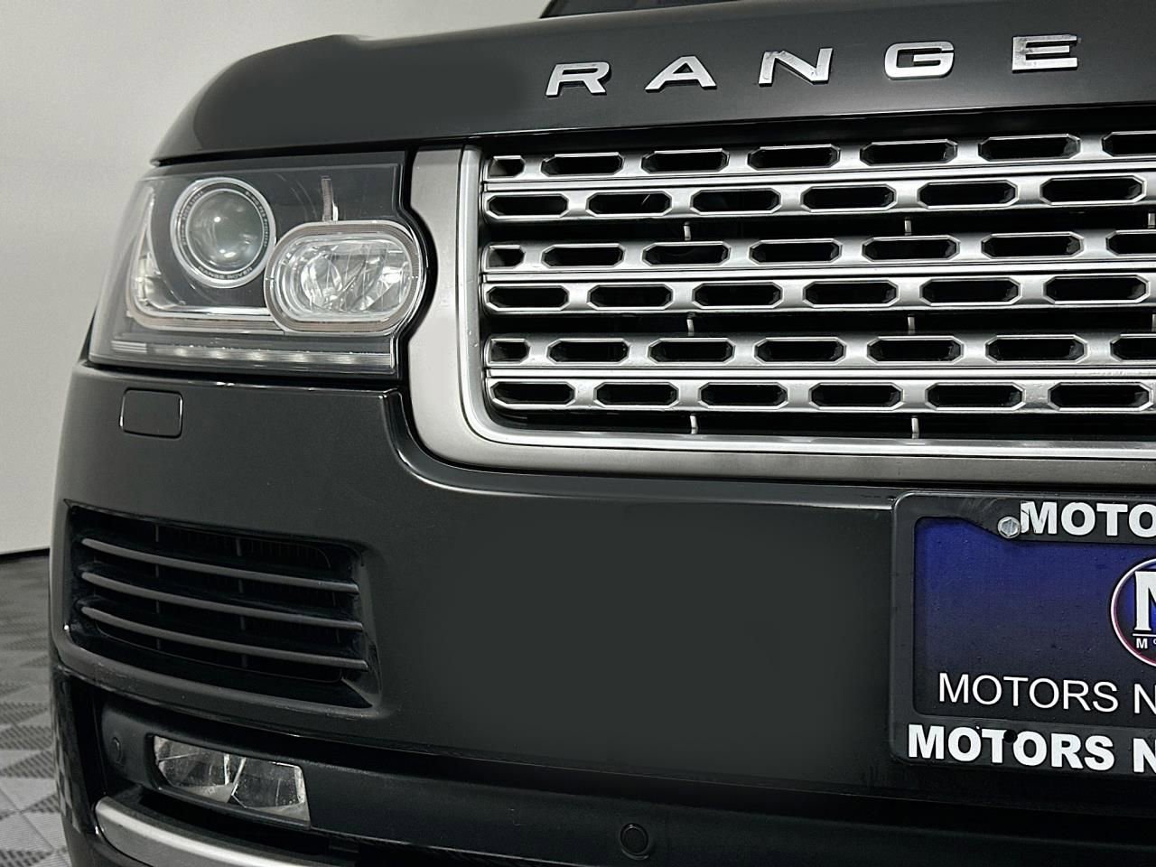 Used 2016 Land Rover Range Rover Supercharged image 4