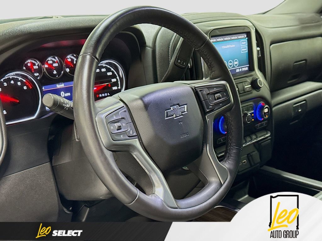 Used 2022 Chevrolet Silverado 1500 RST w/ Redline Edition AWD/4WD image 11