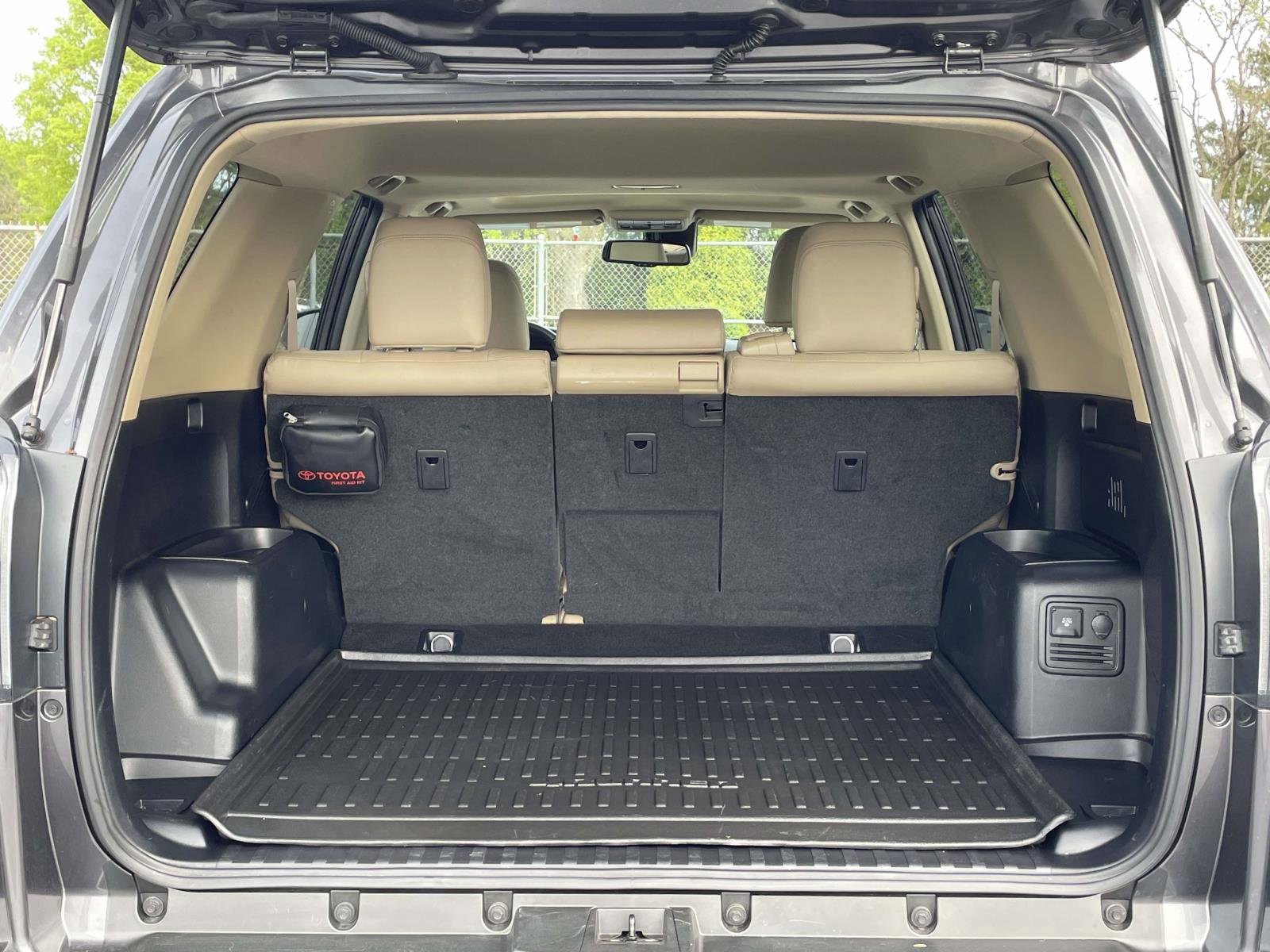 Used 2023 Toyota 4Runner Limited AWD/4WD image 8