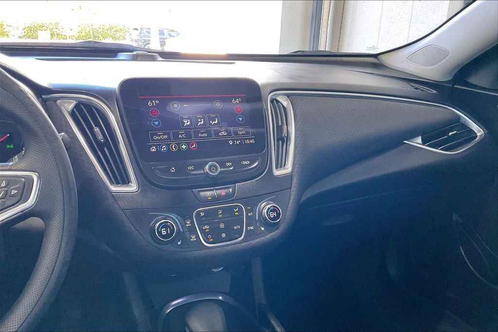 Used 2021 Chevrolet Malibu LT image 10