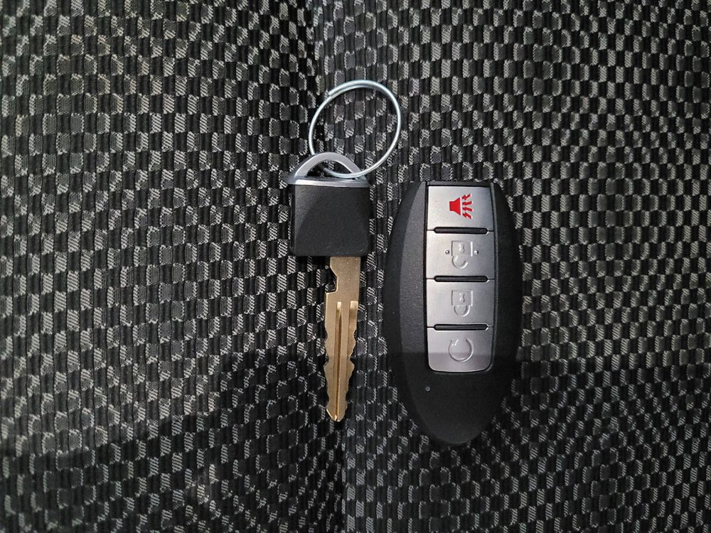 Used 2022 Nissan Rogue Sport SV AWD/4WD image 32