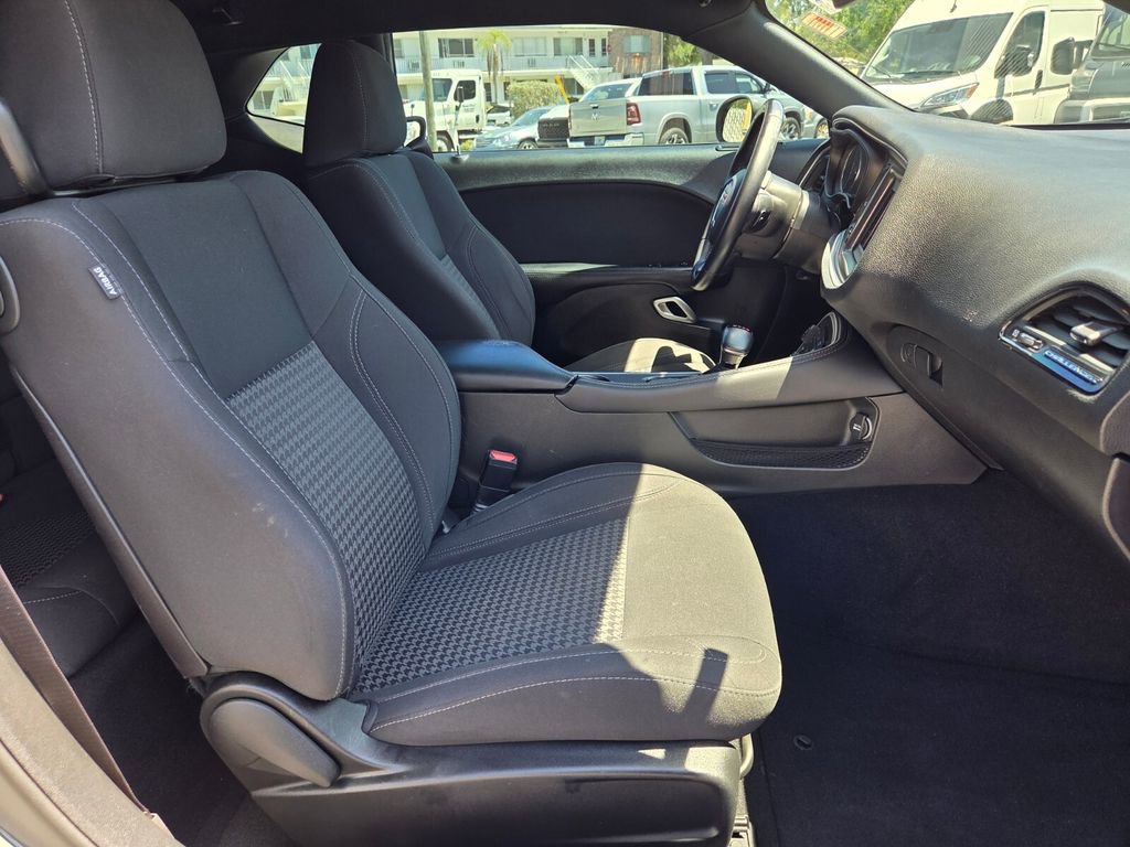 Used 2019 Dodge Challenger SXT RWD image 15