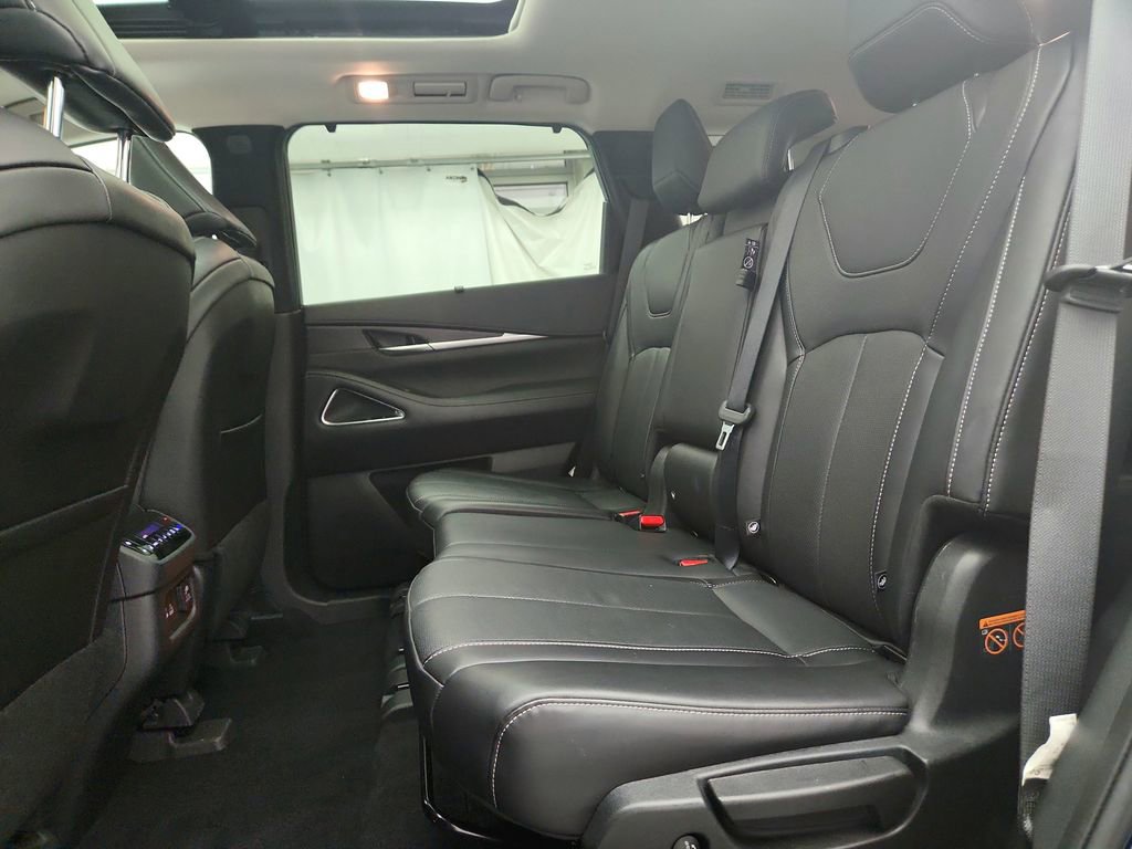 Used 2022 INFINITI QX60 Sensory image 33