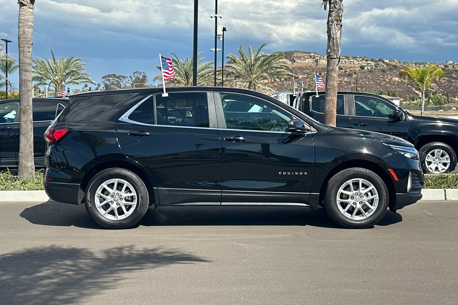 Used 2024 Chevrolet Equinox LT AWD/4WD image 3