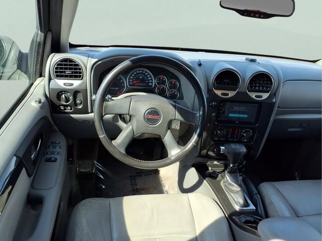 Used 2008 GMC Envoy SLE w/ Sun And Sound Package AWD/4WD image 4