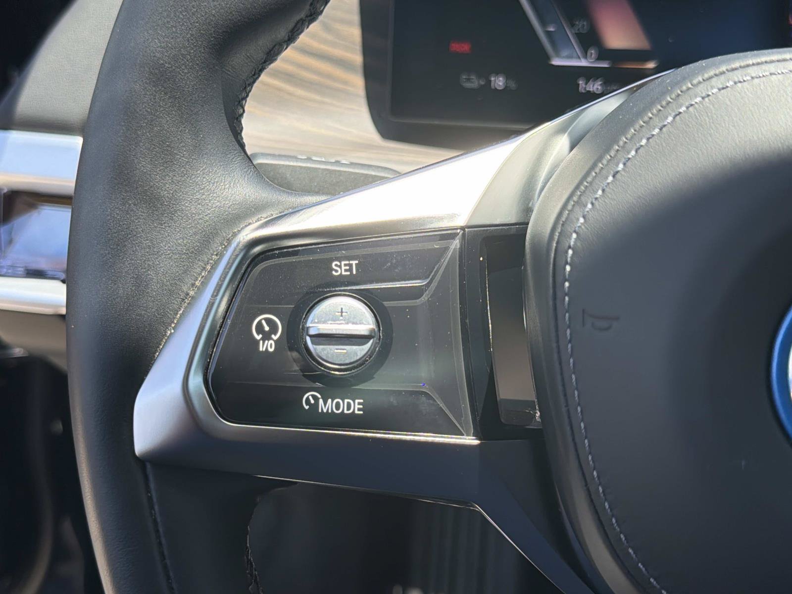 Used 2023 BMW i7 xDrive60 AWD/4WD image 18