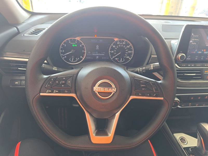 Used 2023 Nissan Altima 2.5 SV AWD/4WD image 9
