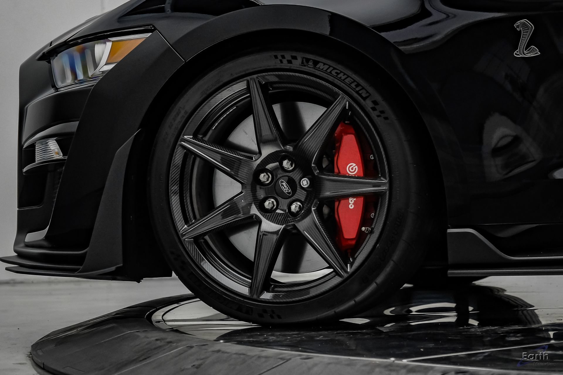 Used 2021 Ford Mustang Shelby GT500 w/ Carbon Fiber Track Pack RWD image 98