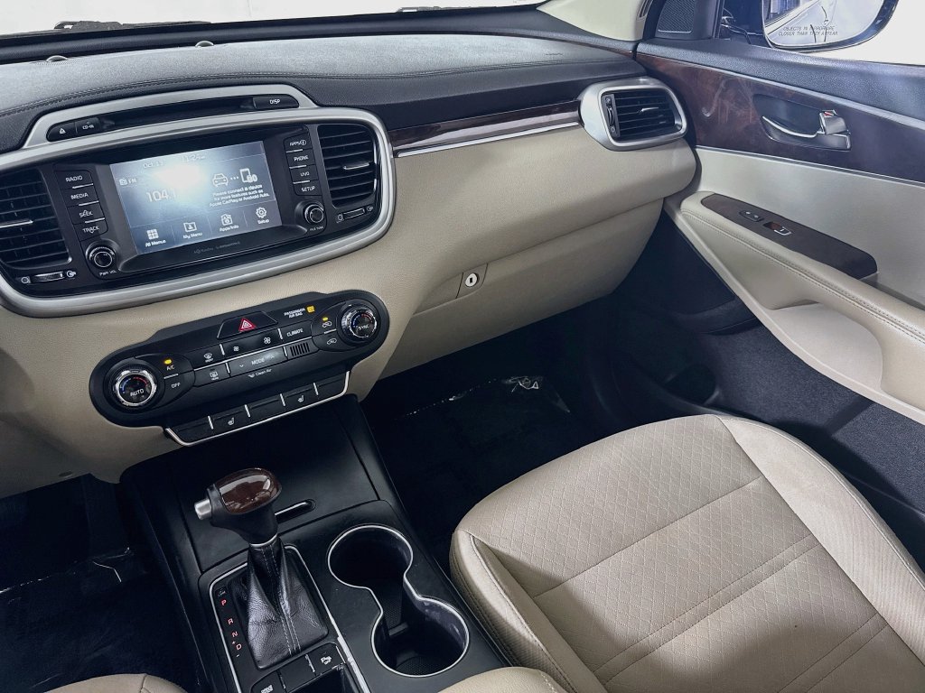 Used 2017 Kia Sorento FWD w/ LX Convenience Package image 22