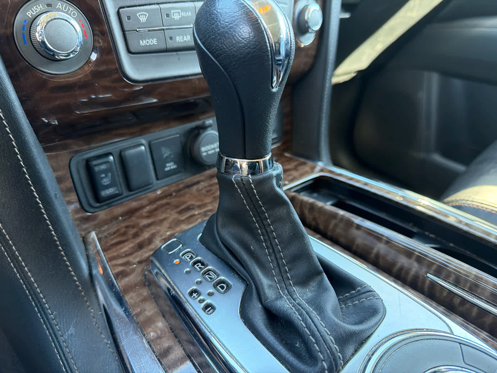 Used 2018 Nissan Armada SL w/ Moonroof Package image 13