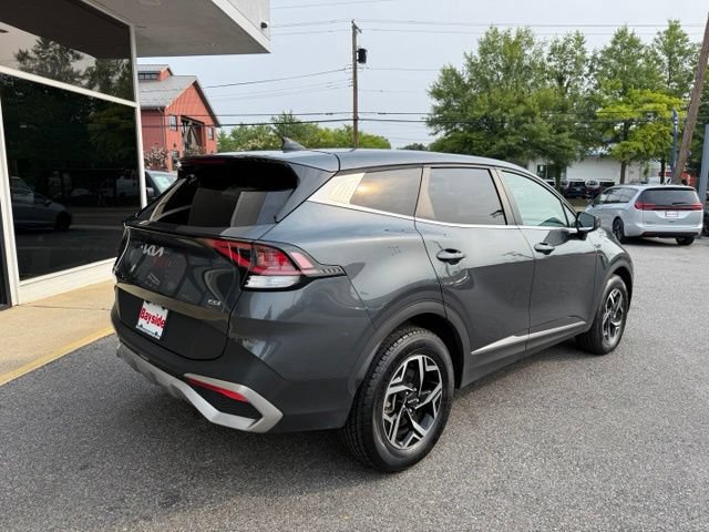 Used 2024 Kia Sportage LX AWD/4WD image 7