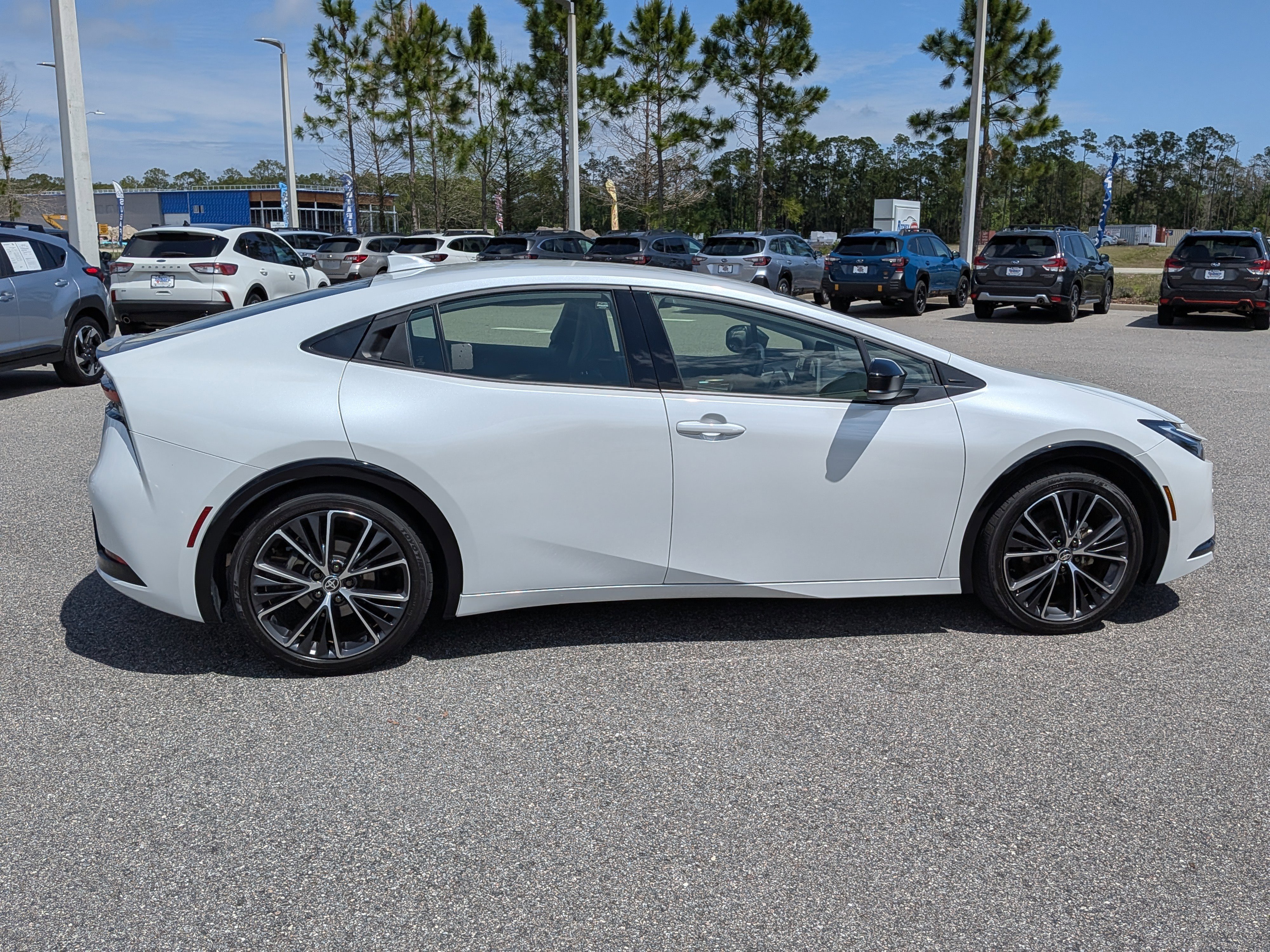 Used 2024 Toyota Prius XLE image 3