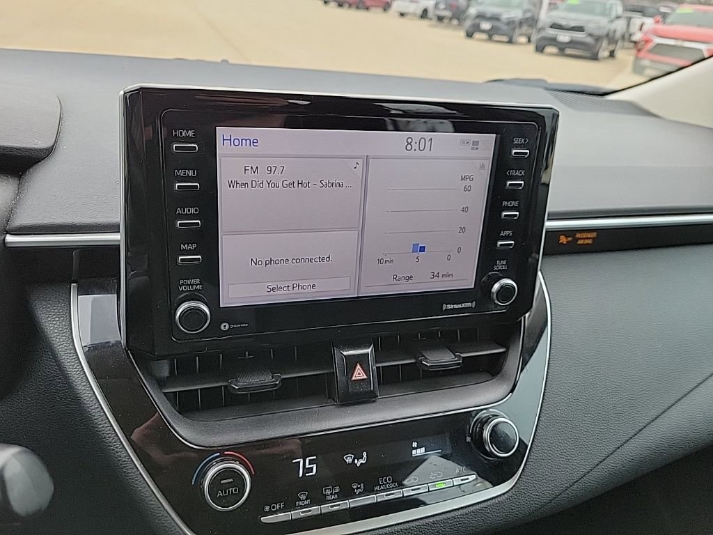 Used 2021 Toyota Corolla LE image 19