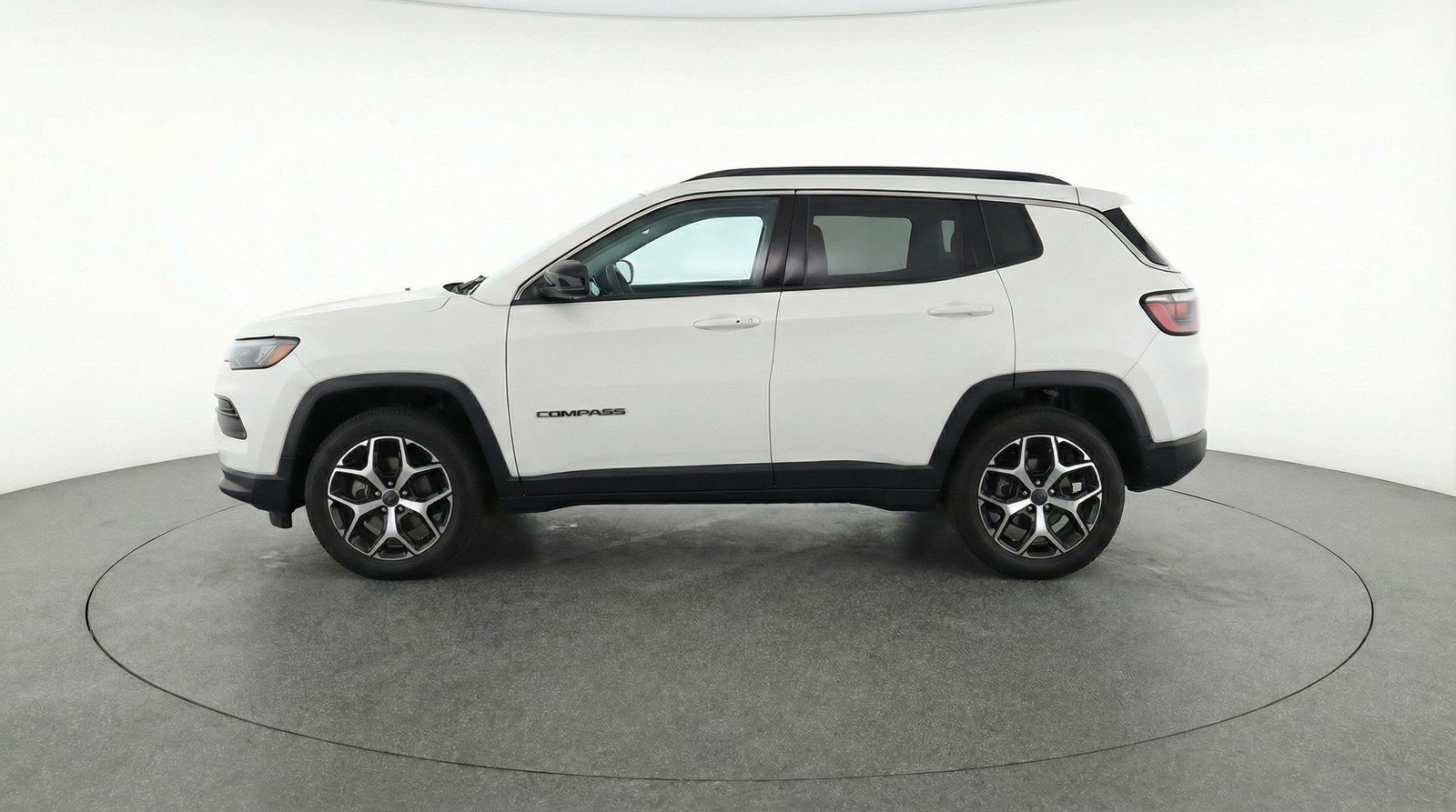 Used 2025 Jeep Compass Limited image 5