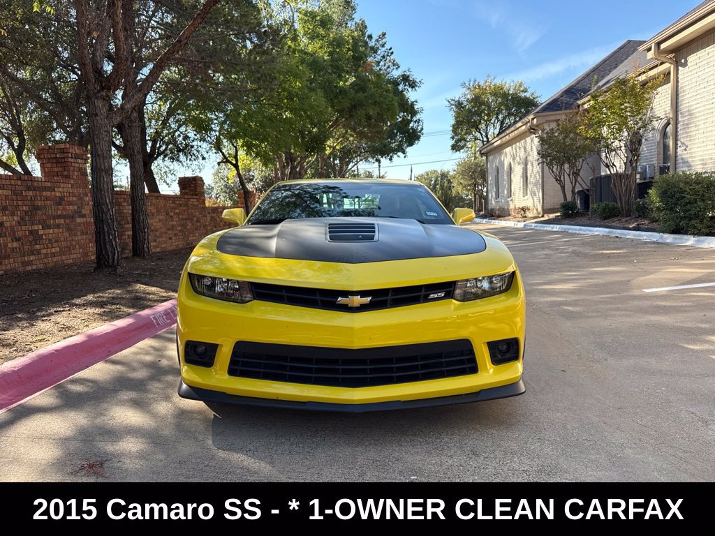 Used 2015 Chevrolet Camaro SS w/ SS Performance Package RWD image 2