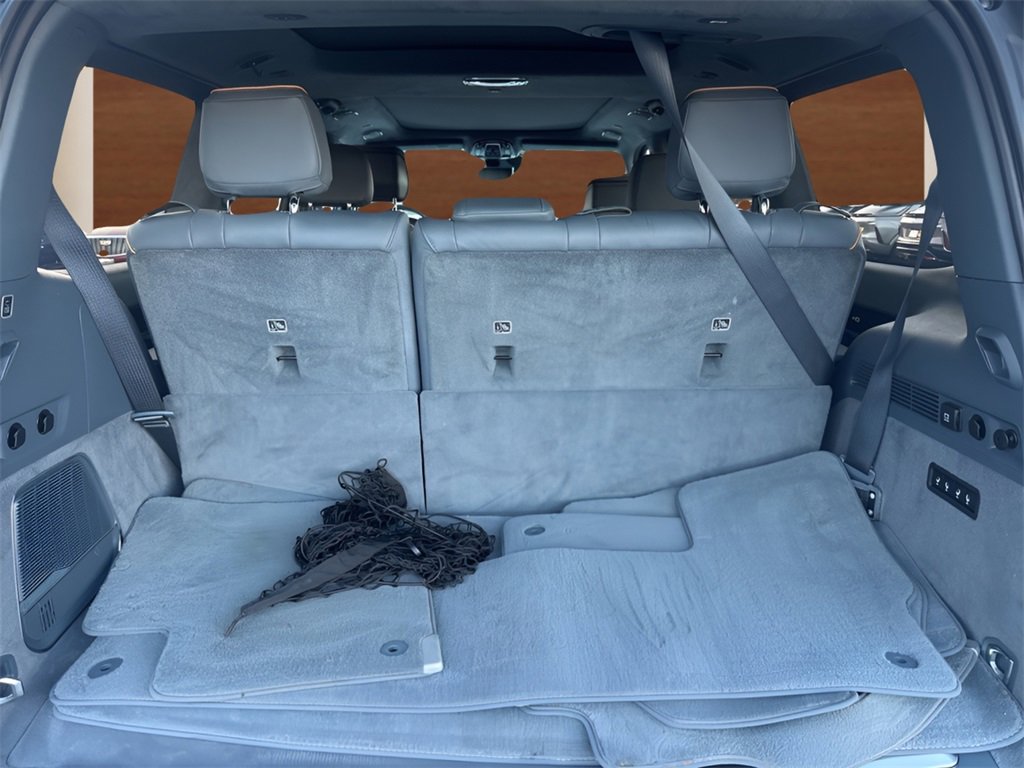 Used 2024 Jeep Grand Wagoneer Series III w/ HD Trailer Tow Package image 11