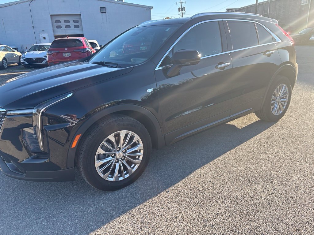 Used 2024 Cadillac XT4 Premium Luxury AWD/4WD image 1