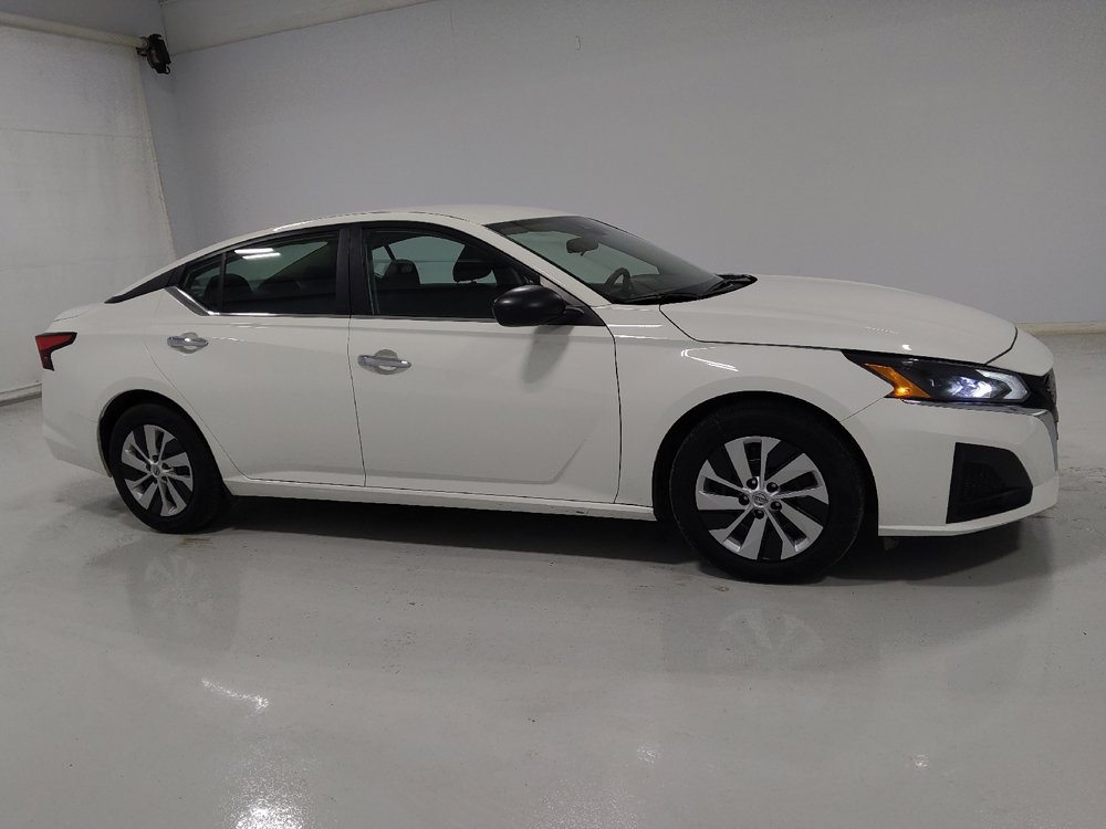 Used 2024 Nissan Altima 2.5 S image 11