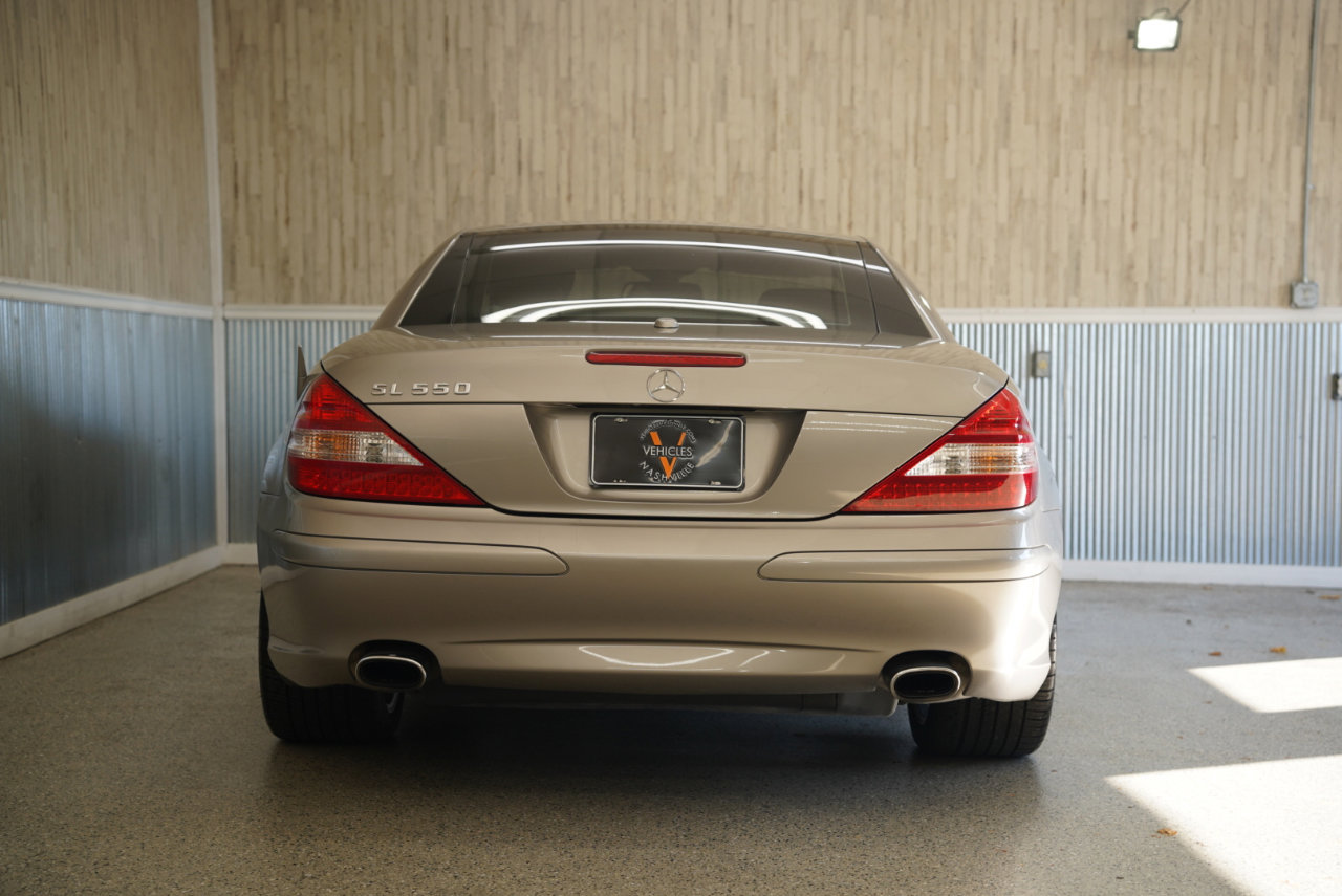 Used 2007 Mercedes-Benz SL 550 image 11