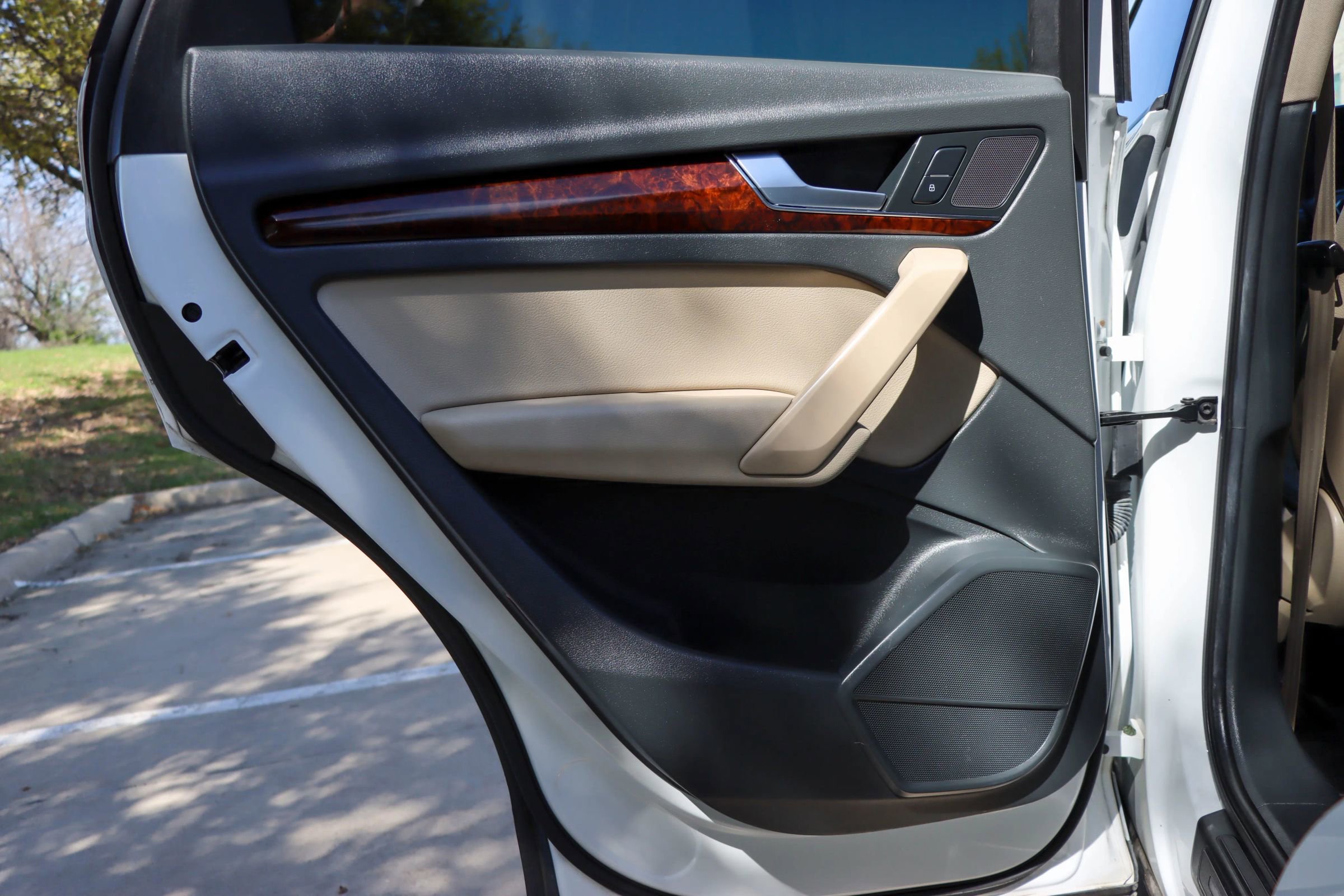 Used 2018 Audi Q5 2.0T Premium image 11