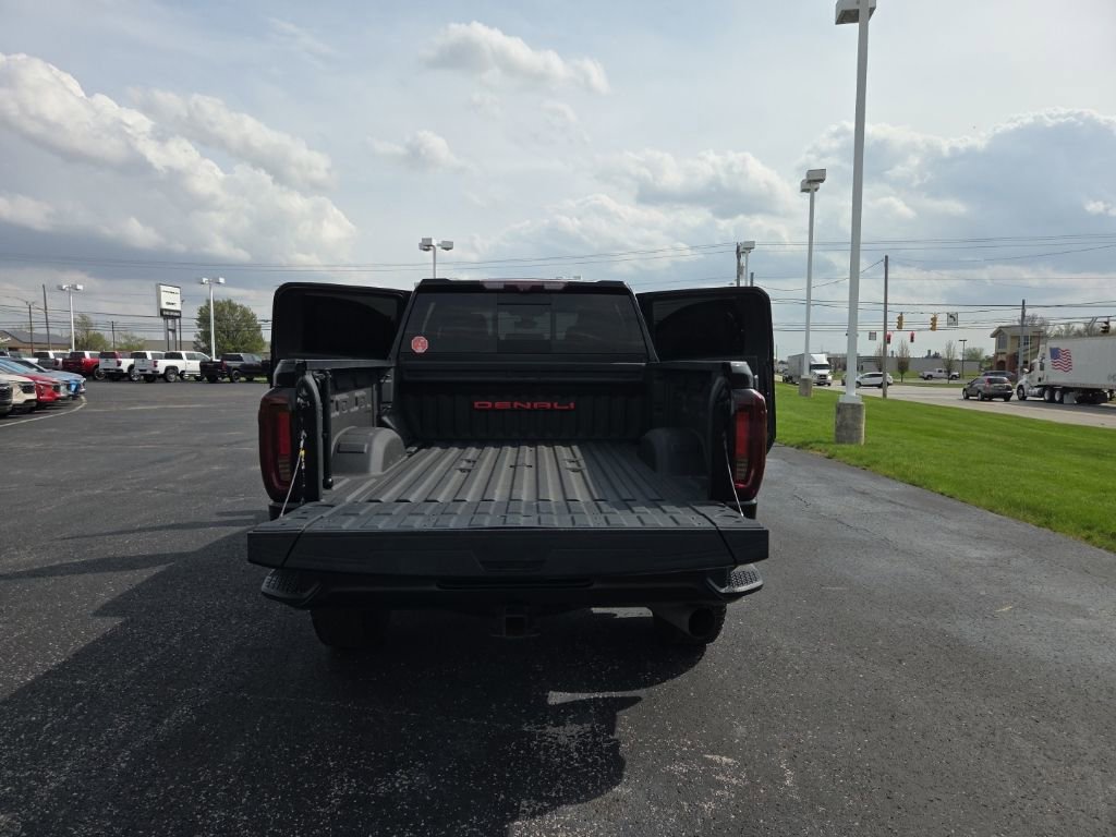 Used 2021 GMC Sierra 2500 Denali w/ Denali Ultimate Package AWD/4WD image 22