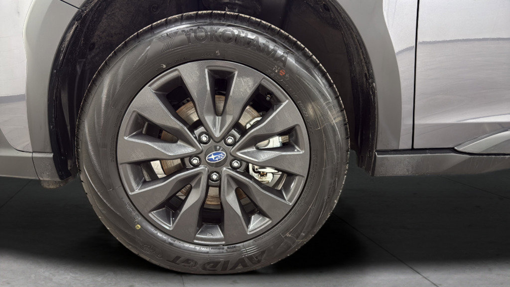 Certified 2025 Subaru Outback Onyx Edition image 38