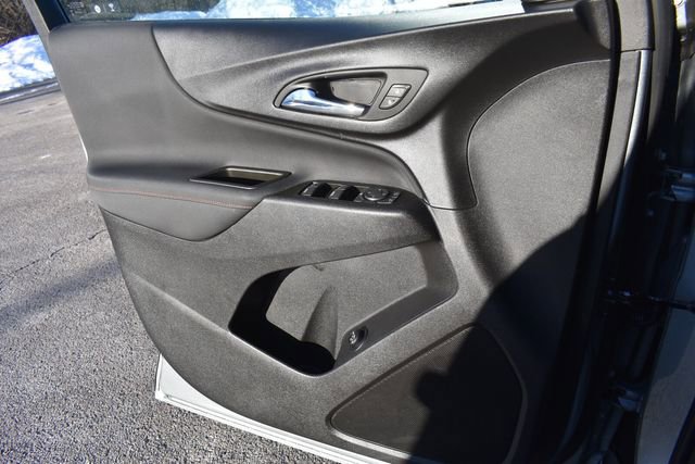 Certified 2023 Chevrolet Equinox RS w/ LPO, Floor Liner Package image 36